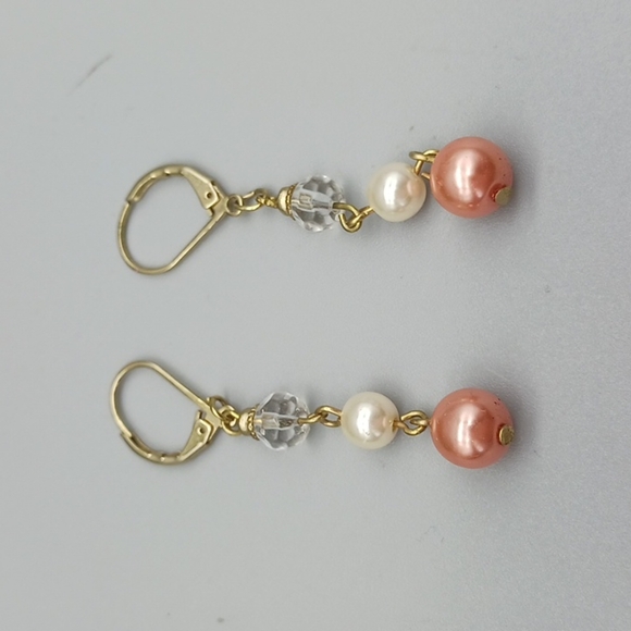 Elegant Gold and Pearl Drop Earrings - Picture 3 of 9